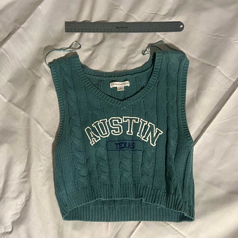 Teal Graphic Cropped Vest